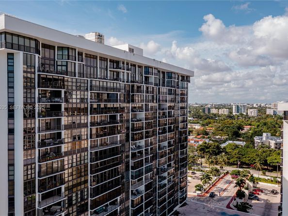 1925 Brickell Ave D2006, Miami FL 33129