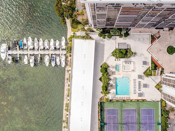 1925 Brickell Ave D2006, Miami FL 33129