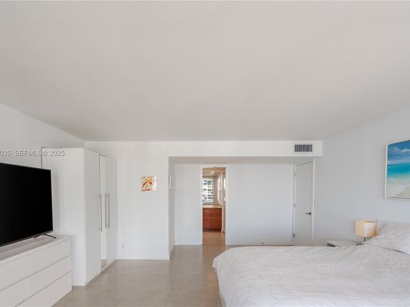 1925 Brickell Ave D2006, Miami FL 33129