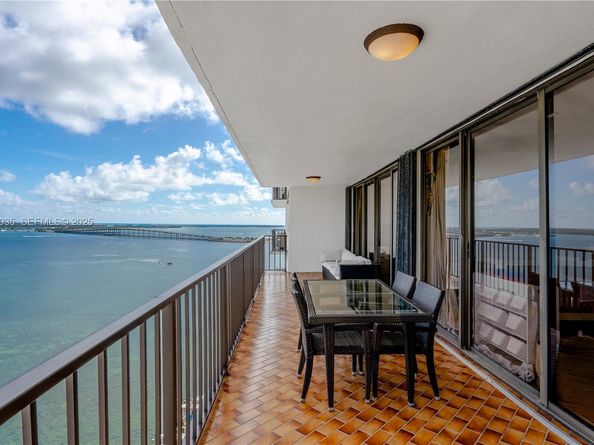 1925 Brickell Ave D2006, Miami FL 33129