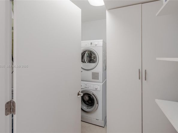 1925 Brickell Ave D2006, Miami FL 33129