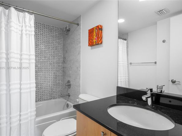 1925 Brickell Ave D2006, Miami FL 33129