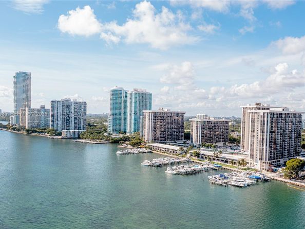 1925 Brickell Ave D2006, Miami FL 33129