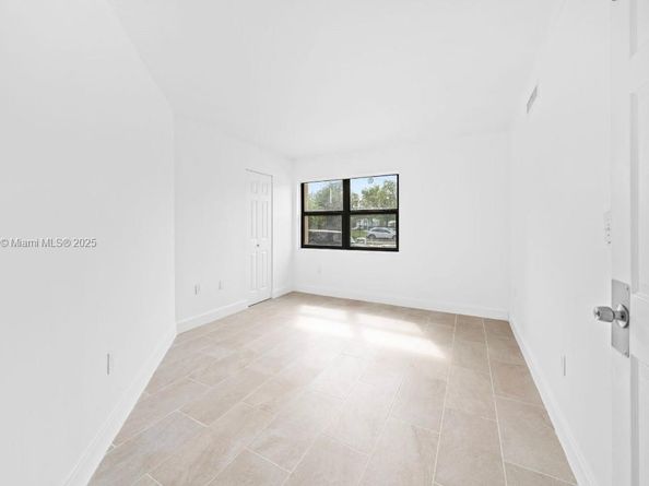 680 W Park Dr 3106, Miami FL 33172