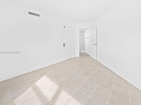 680 W Park Dr 3106, Miami FL 33172