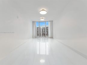 300 Biscayne Boulevard Way 4104C, Miami FL 33131