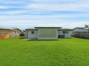 1160 NW 79th Ter, Pembroke Pines FL 33024