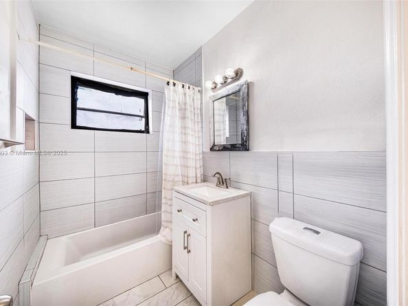 1890 NW 93rd Ter, Miami FL 33147