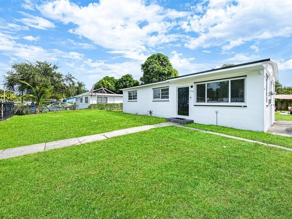 1890 NW 93rd Ter, Miami FL 33147