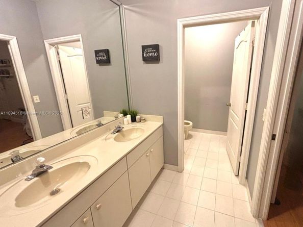 8922 SW 108th Pl, Miami FL 33176