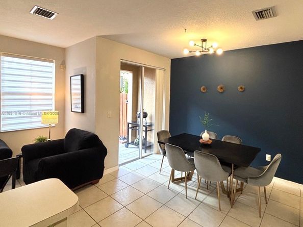 8922 SW 108th Pl, Miami FL 33176