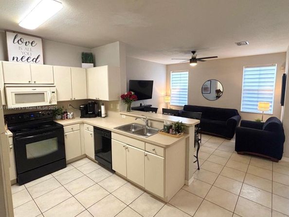 8922 SW 108th Pl, Miami FL 33176