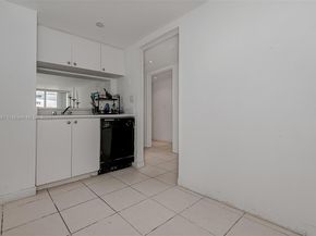 555 NE 15th St 32E, Miami FL 33132