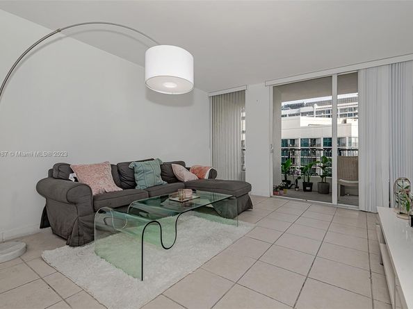 555 NE 15th St 32E, Miami FL 33132