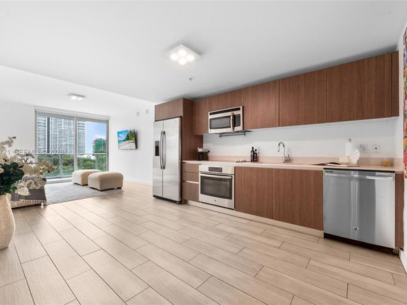 1600 SW 1st Ave 707, Miami FL 33129