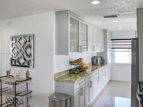 9400 NW 13th St, Pembroke Pines FL 33024
