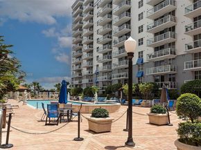 5091 NW 7th St 503, Miami FL 33126