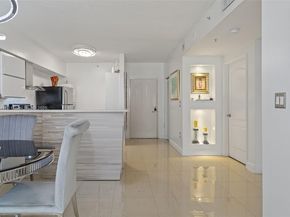 5091 NW 7th St 503, Miami FL 33126