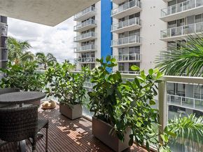 5091 NW 7th St 503, Miami FL 33126