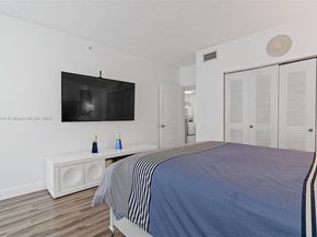 5091 NW 7th St 503, Miami FL 33126