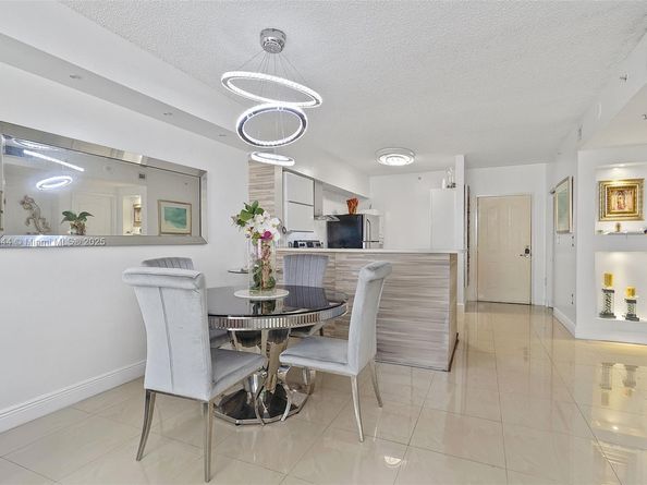 5091 NW 7th St 503, Miami FL 33126