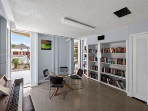 8051 N Sunrise Lakes Dr 307, Sunrise FL 33322