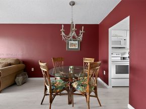 8051 N Sunrise Lakes Dr 307, Sunrise FL 33322