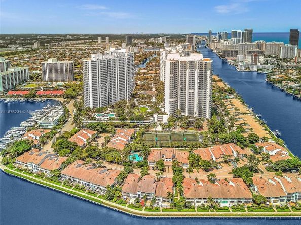 21050 Point Pl 302, Aventura FL 33180