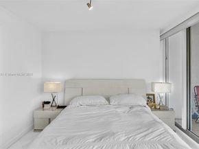 21050 Point Pl 302, Aventura FL 33180