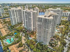 21050 Point Pl 302, Aventura FL 33180