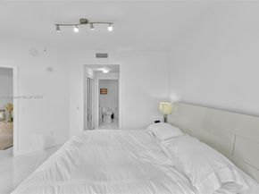 21050 Point Pl 302, Aventura FL 33180