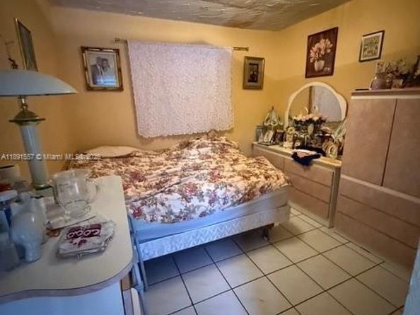 218 E 20th St, Hialeah FL 33010