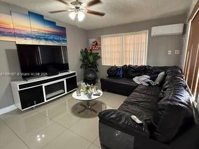 218 E 20th St, Hialeah FL 33010