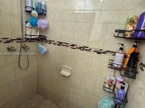 218 E 20th St, Hialeah FL 33010