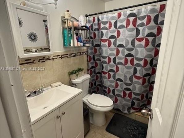 218 E 20th St, Hialeah FL 33010