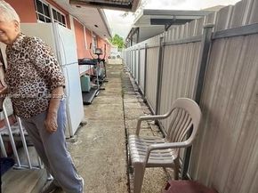 218 E 20th St, Hialeah FL 33010