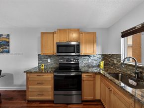 6205 Kendale Lakes Cir 279, Miami FL 33183