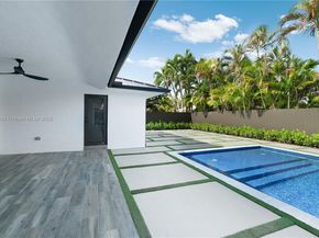 15563 SW 115th St, Miami FL 33196