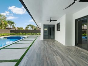 15563 SW 115th St, Miami FL 33196