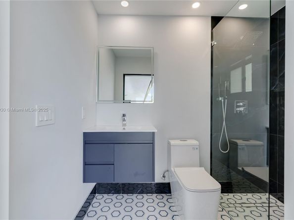 15563 SW 115th St, Miami FL 33196