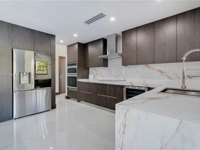 15563 SW 115th St, Miami FL 33196