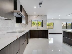 15563 SW 115th St, Miami FL 33196