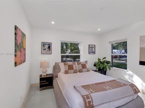 726 NE 17th Way, Fort Lauderdale FL 33304