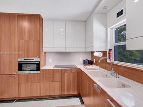 726 NE 17th Way, Fort Lauderdale FL 33304