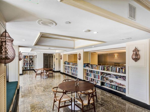 780 NE 69th St T1A, Miami FL 33138