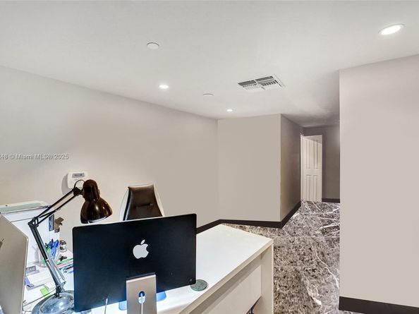 780 NE 69th St T1A, Miami FL 33138