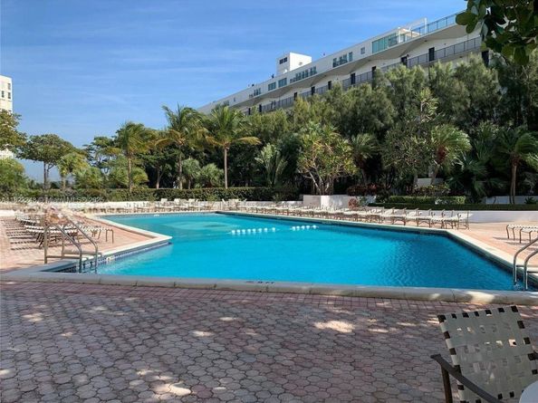 780 NE 69th St T1A, Miami FL 33138