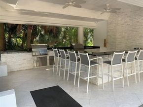 780 NE 69th St T1A, Miami FL 33138