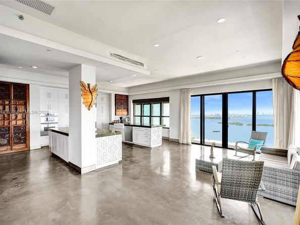 780 NE 69th St T1A, Miami FL 33138