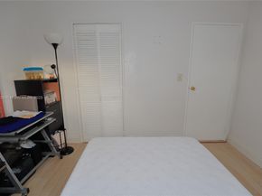 1330 N 69th Ave, Hollywood FL 33024